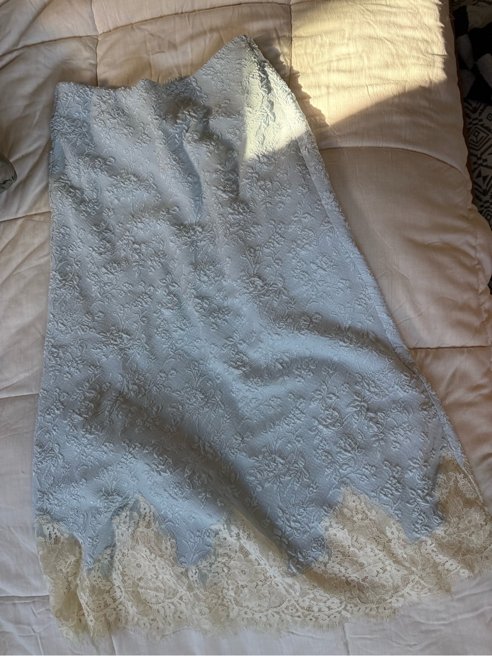 Reformation Carolina skirt in sky blue jacquard XS - Picture 6 of 7